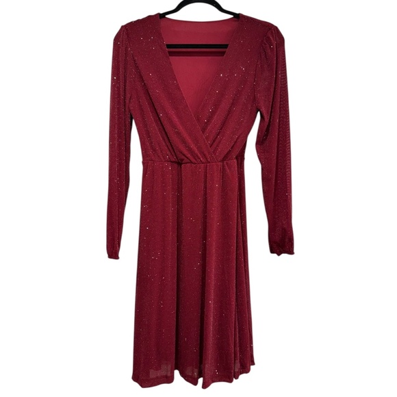 Women’s V-Neck Cinched Waist A-line Dress - Picture 5 of 9